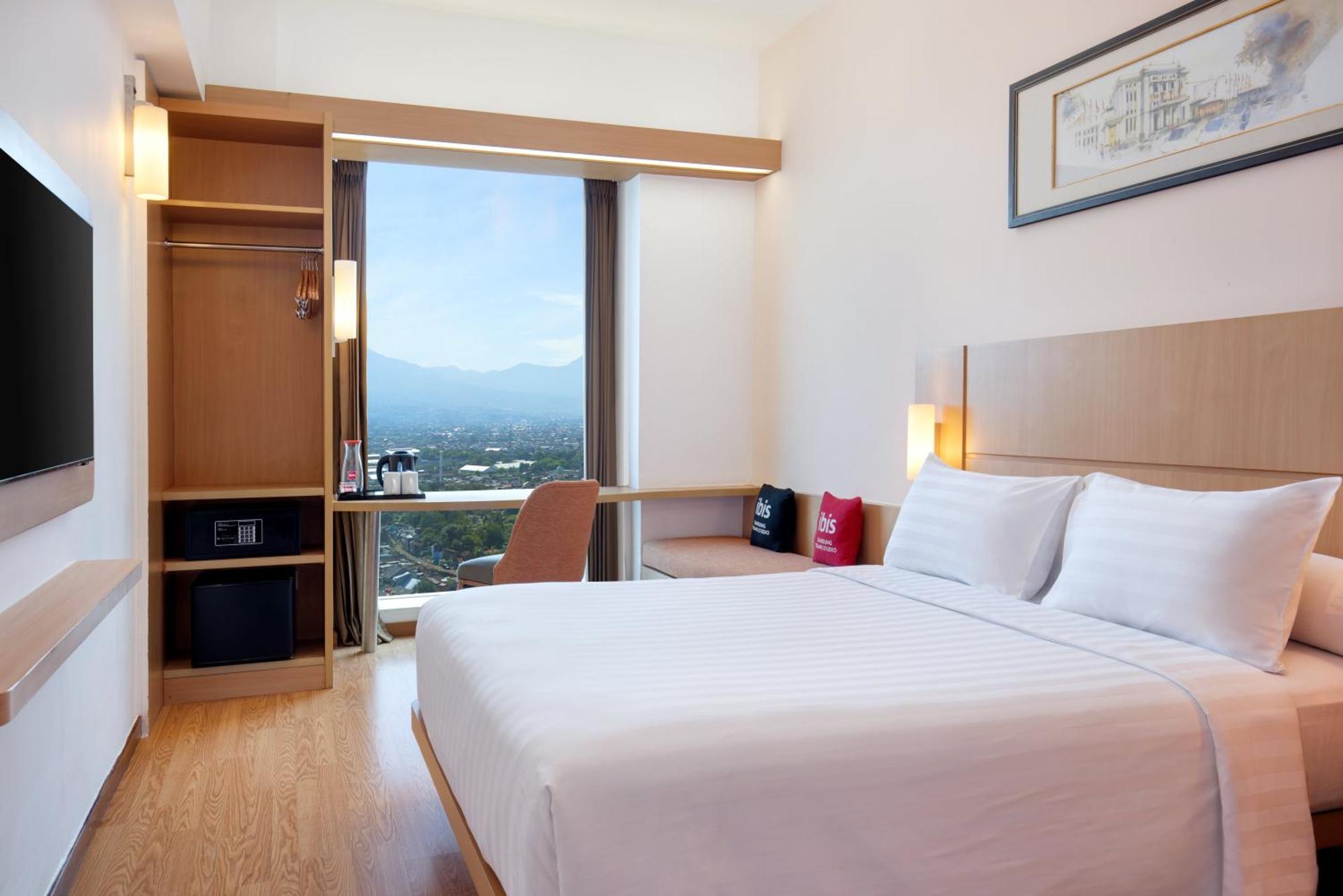 Ibis Bandung Trans Studio מראה חיצוני תמונה